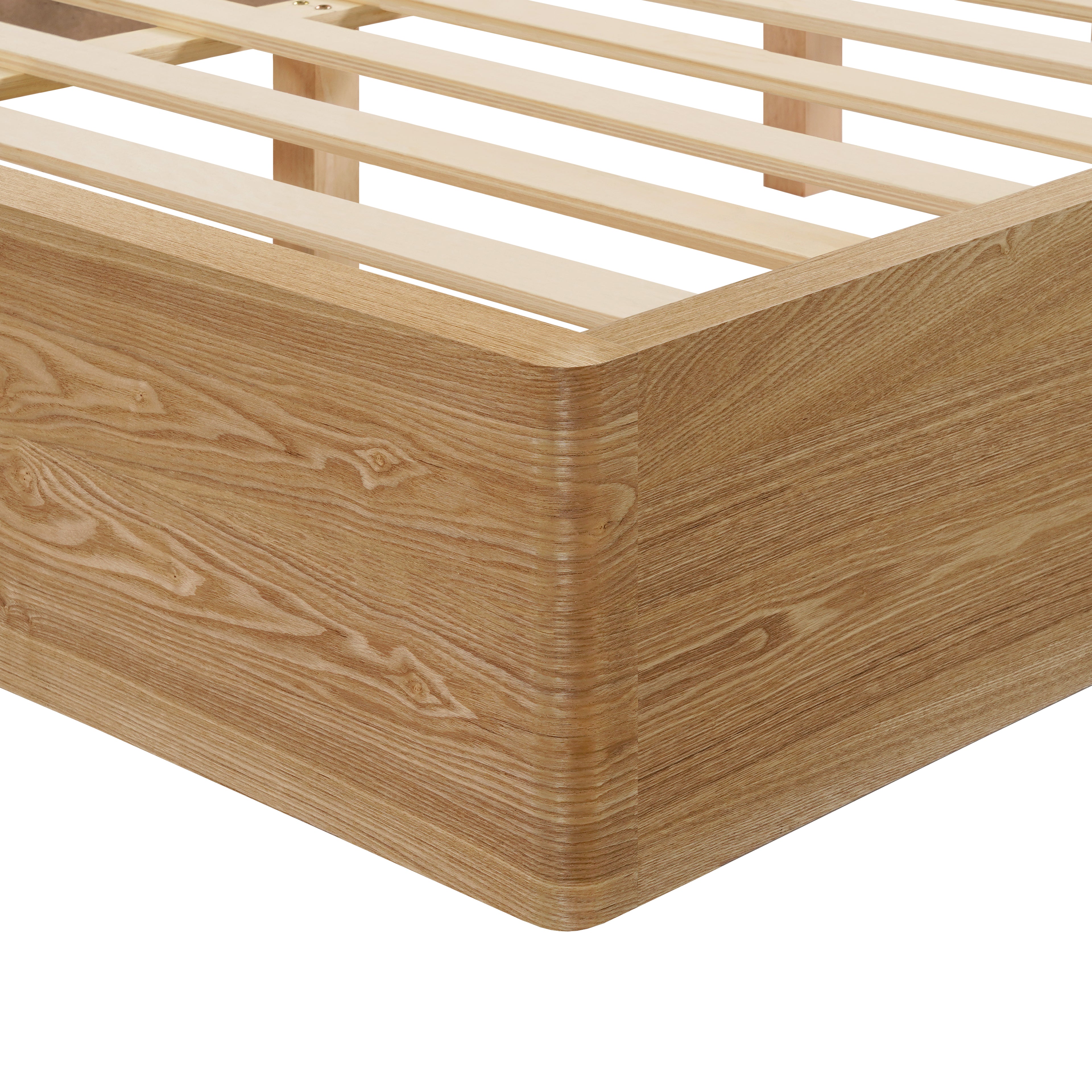 Baxtor Bed in Natural