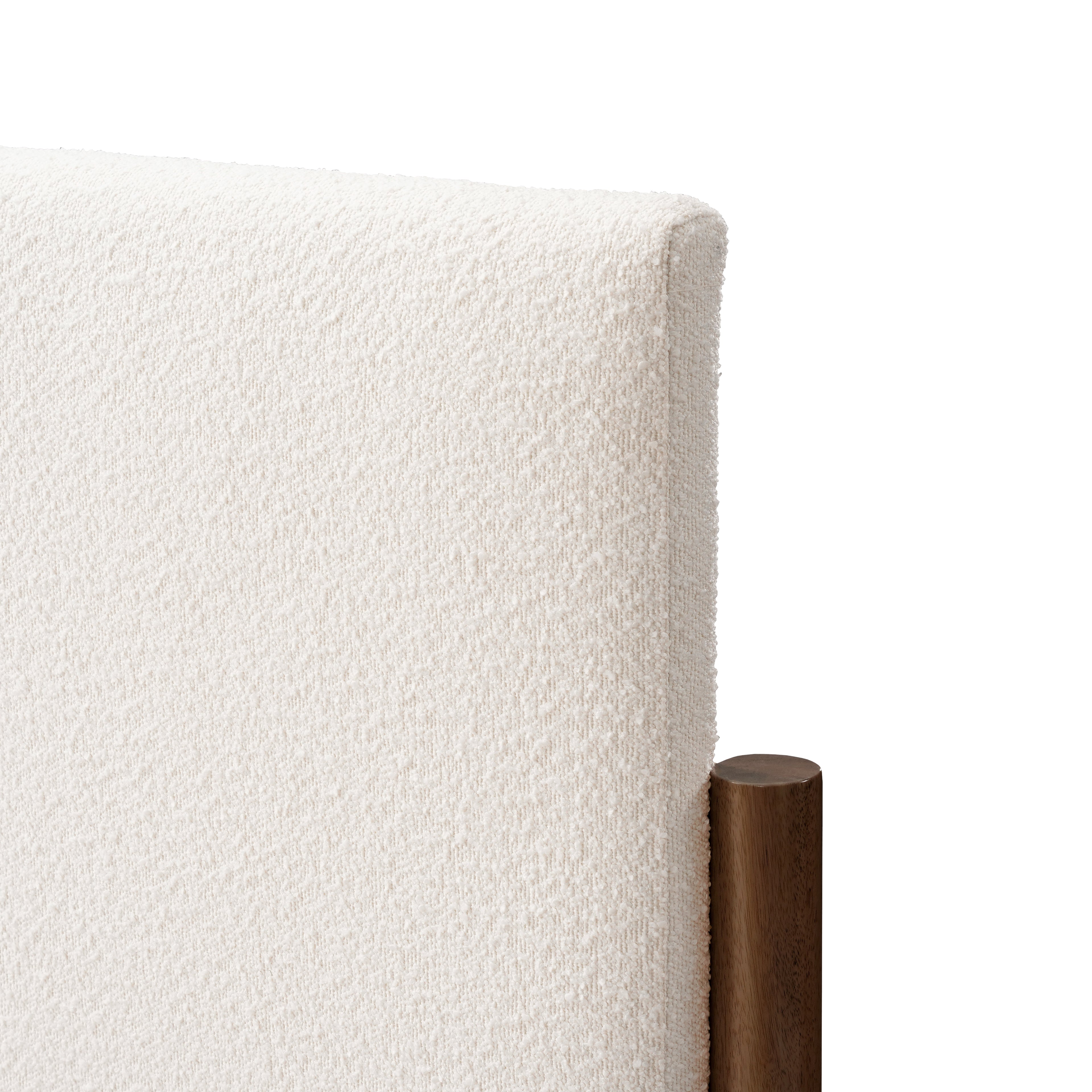 Bernhard Bed in Natural